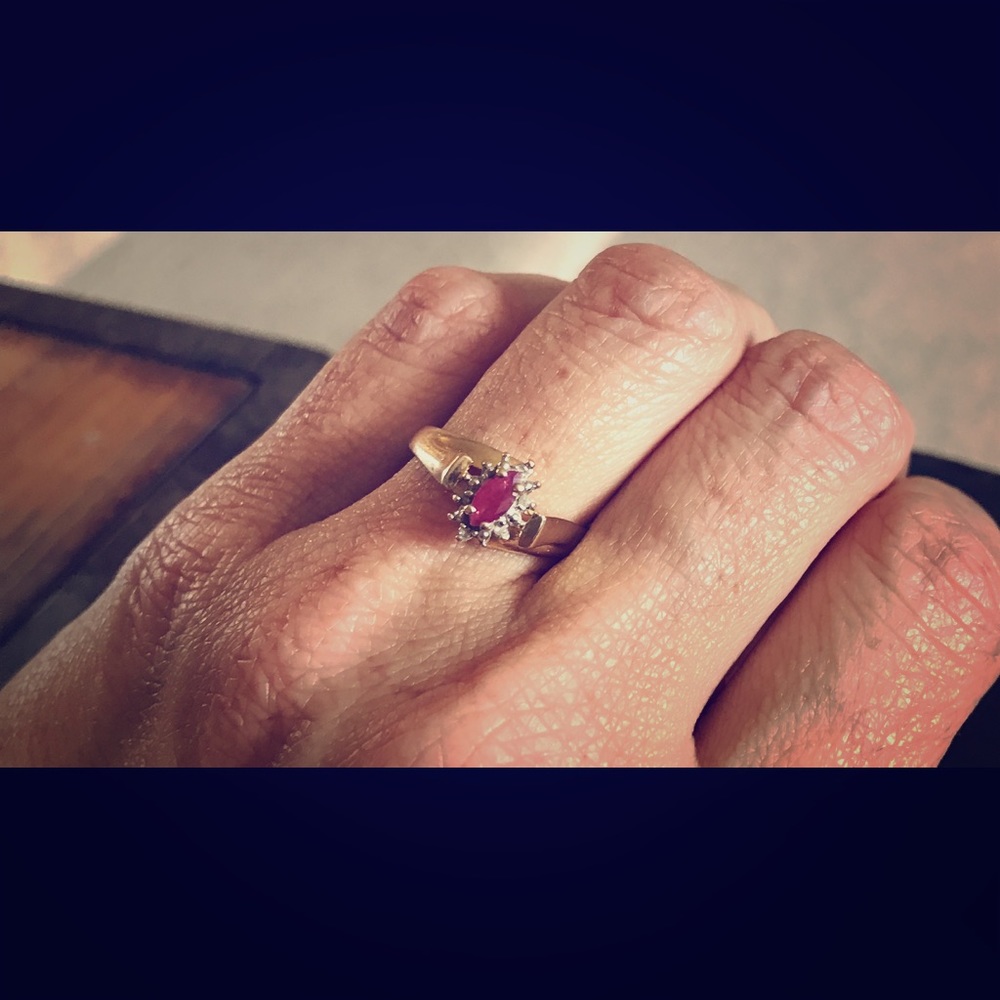 Vintage 14k gold size 6.5 Ruby Ring